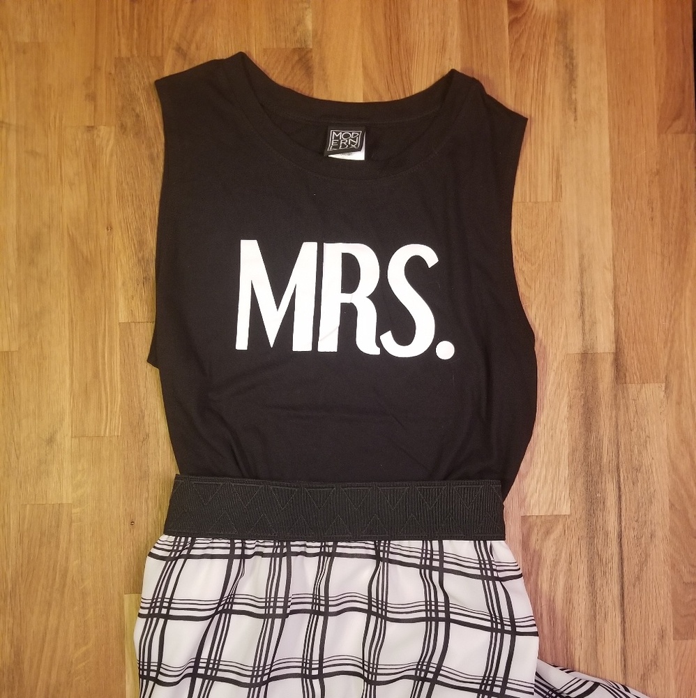 Modern Lux MRS. Tank